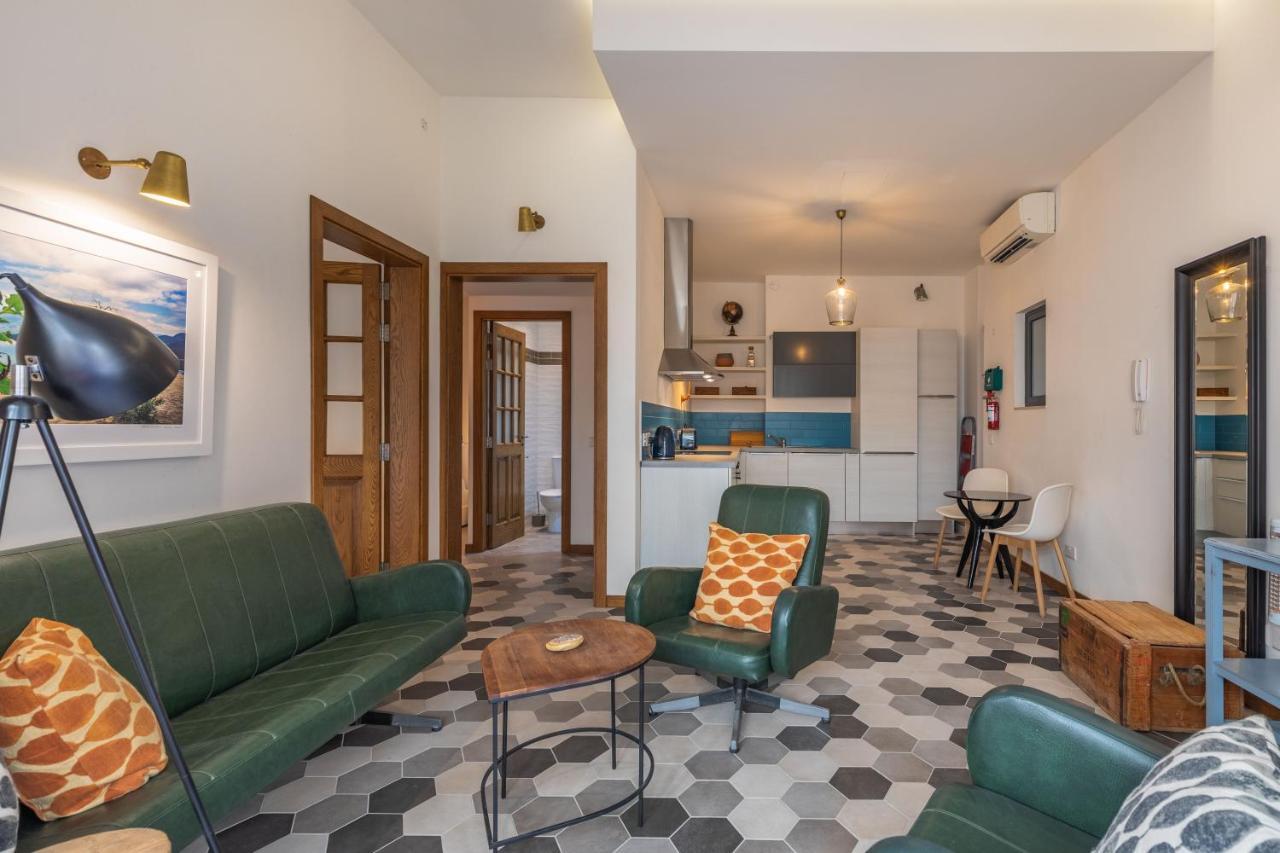 Valletta Two Bedroom Apartment Close To The Sea Exterior photo